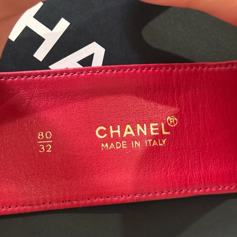 Authentic CHANEL wide red leather gold hardware vintage belt 80cm